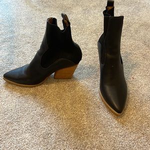 Oasis Society/ Vici booties, size 8, worn once